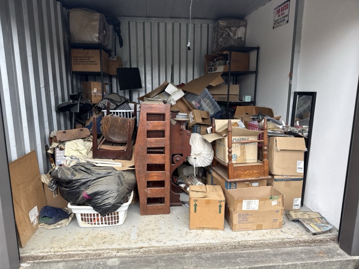 10 x 10 storage unit in Cary, NC