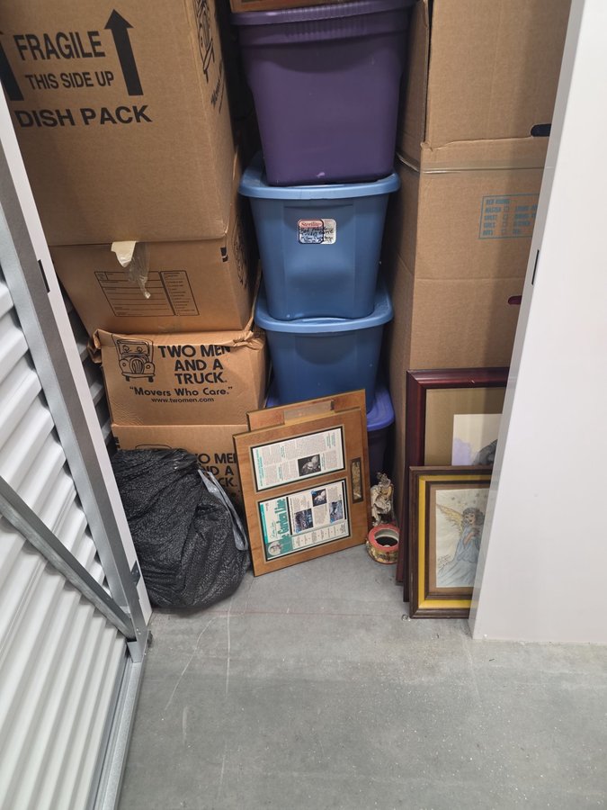 5 x 10 storage unit in Holly Springs, NC
