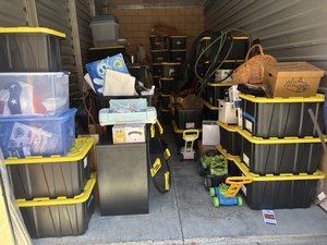 10 x 20 storage unit in Cary, NC