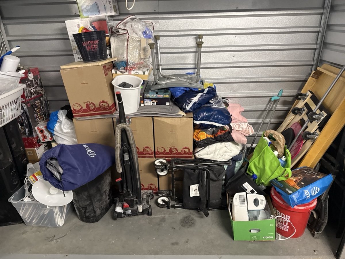10 x 4 storage unit in Cary, NC