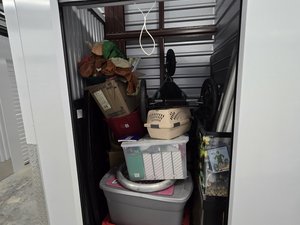 5 x 5 storage unit in Gainesville, FL