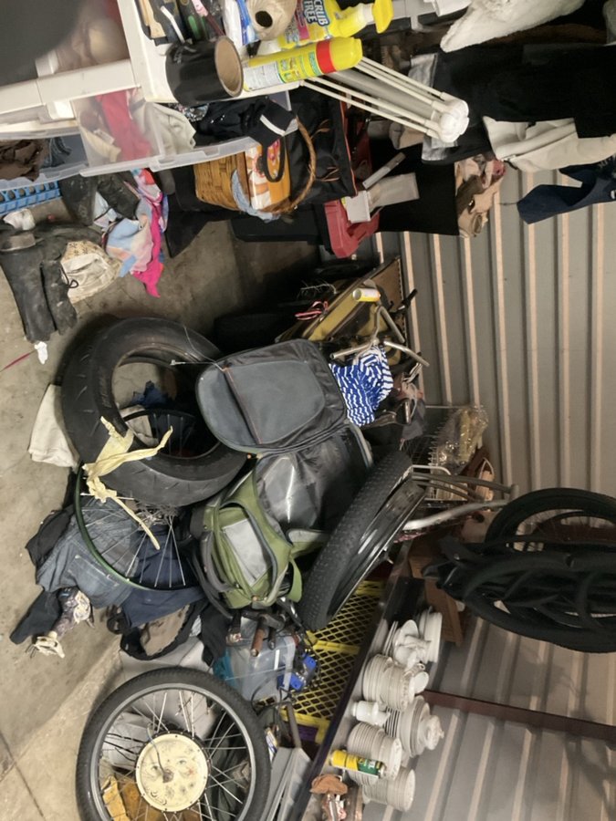 10 x 10 storage unit in Sarasota, FL