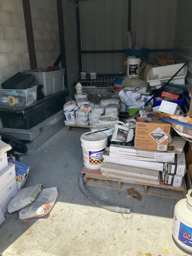 10 x 20 storage unit in Sarasota, FL