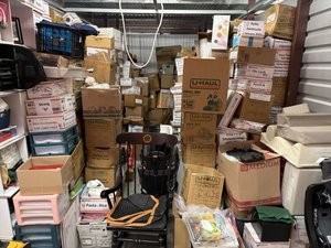 10 x 20 storage unit in Sarasota, FL