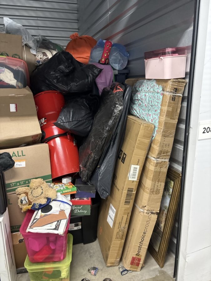 10 x 10 storage unit in Oak Forest, IL