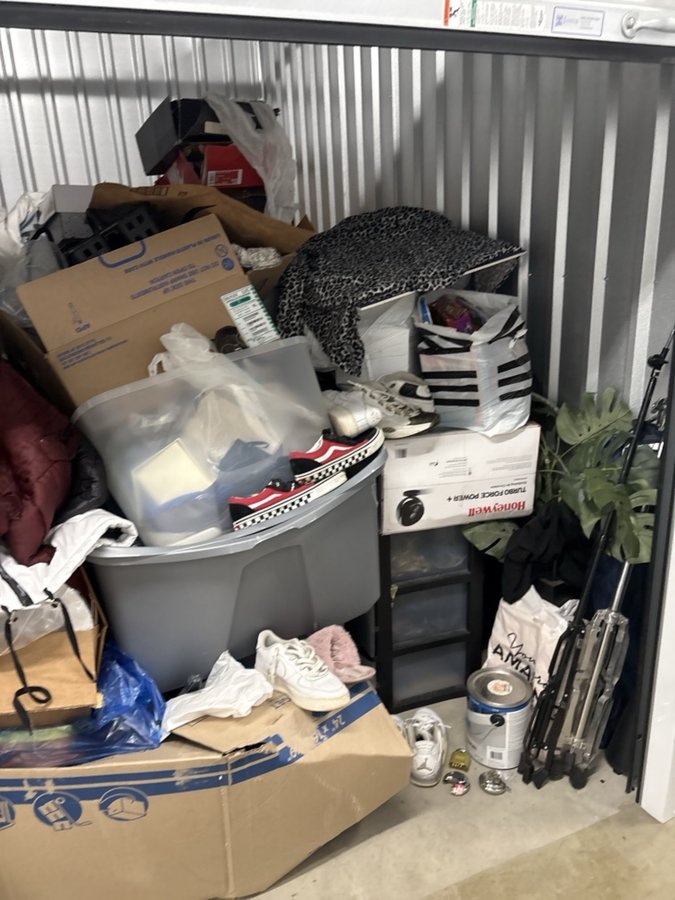 10 x 10 storage unit in Oak Forest, IL