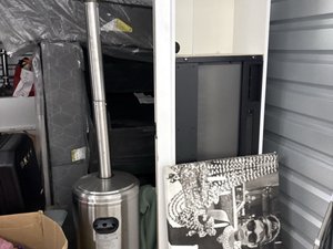 10 x 10 storage unit in Oak Forest, IL