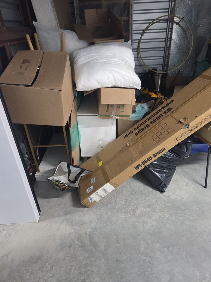 10 x 10 storage unit in Fuquay Varina, NC