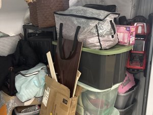 10 x 10 storage unit in Oak Forest, IL