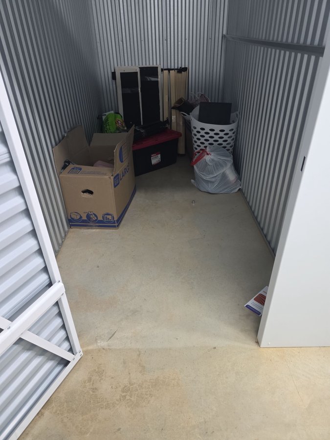 5 x 10 storage unit in Raleigh, NC