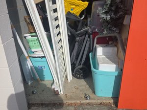 5 x 10 storage unit in Garner, NC