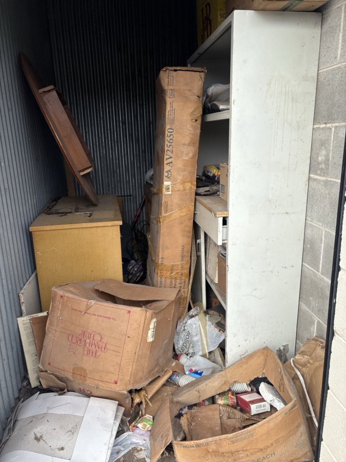 5 x 10 storage unit in Calumet City, IL