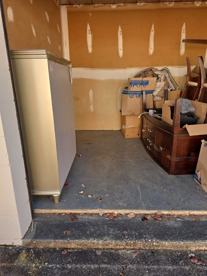 10 x 10 storage unit in Raleigh, NC