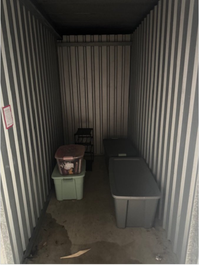 5 x 10 storage unit in Atlantic Beach, FL