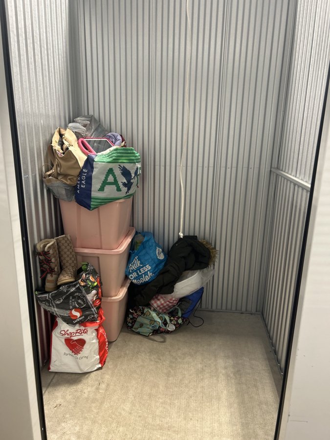 5 x 5 storage unit in Philadelphia, PA