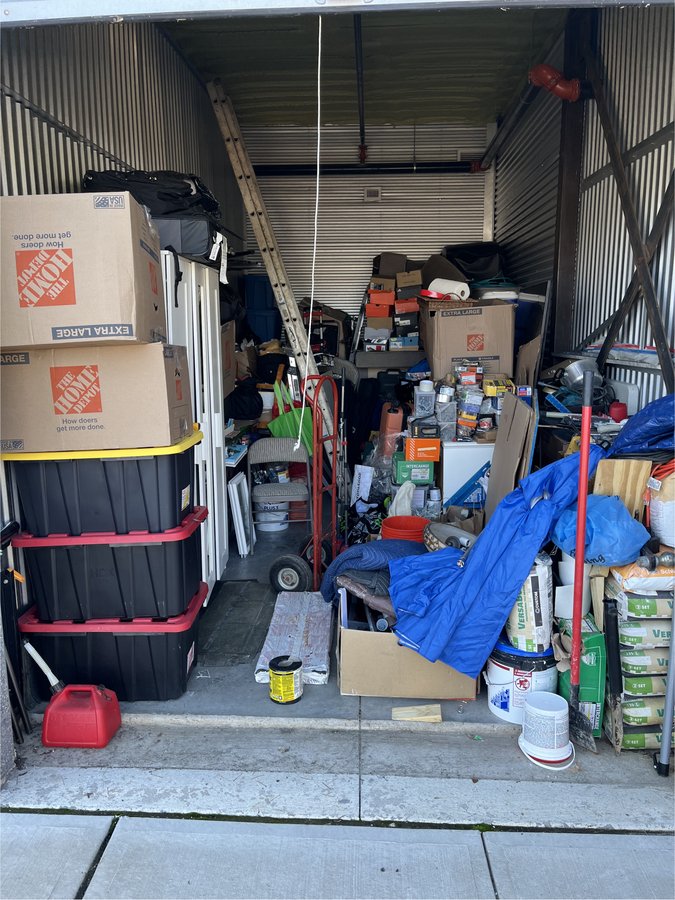 10 x 20 storage unit in Livingsotn, NJ