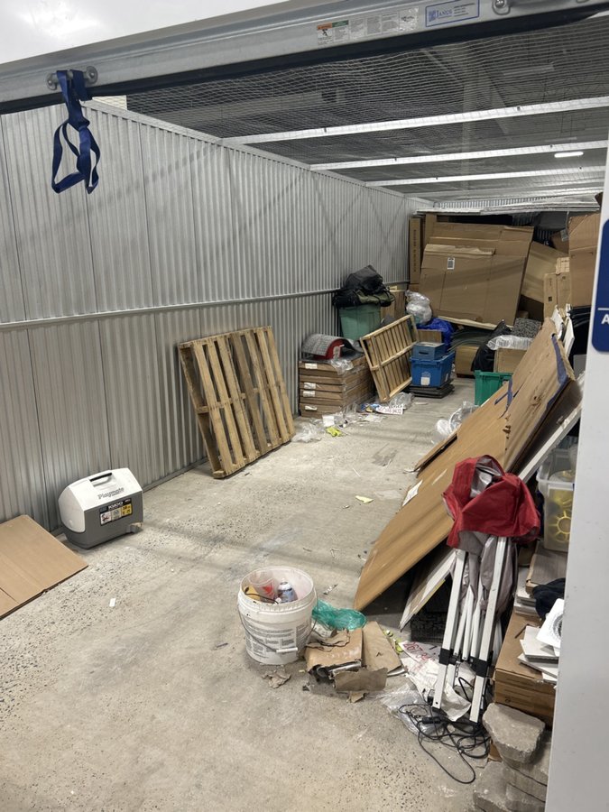10 x 30 storage unit in Philadelphia, PA