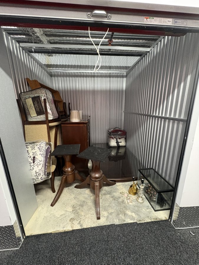 7 x 10 storage unit in Astoria, NY
