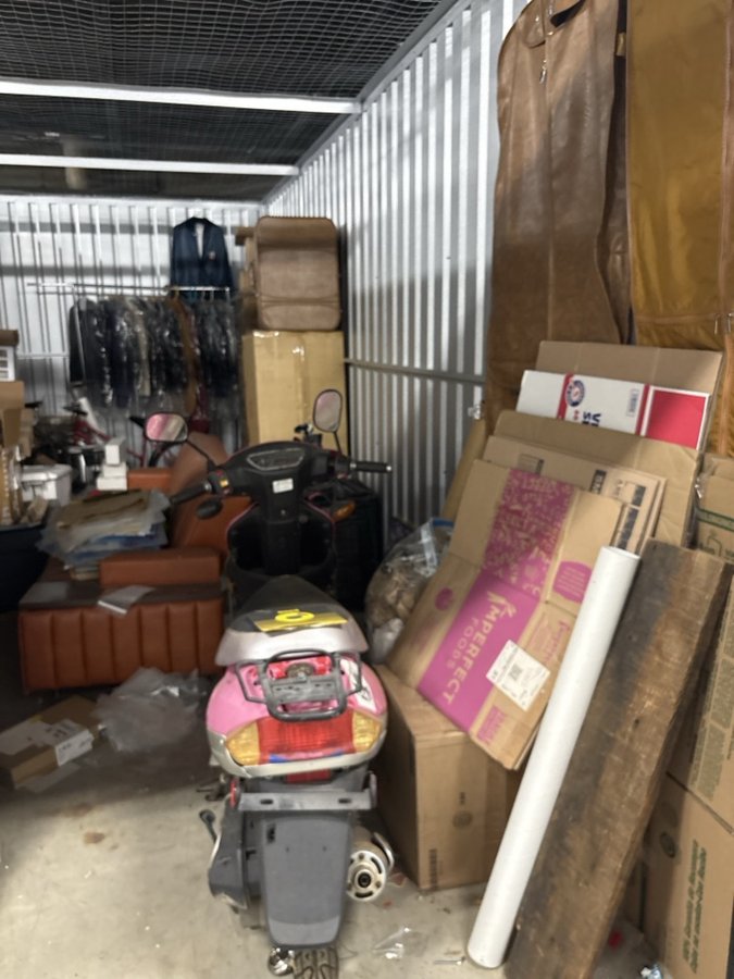 10 x 20 storage unit in Oak Forest, IL