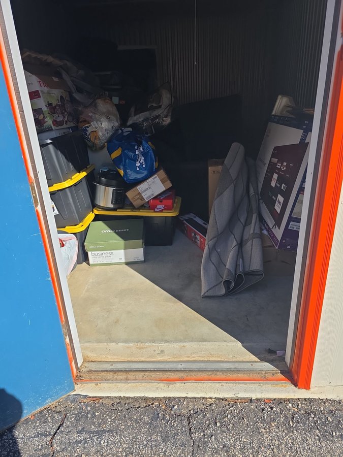 10 x 15 storage unit in Raleigh, NC