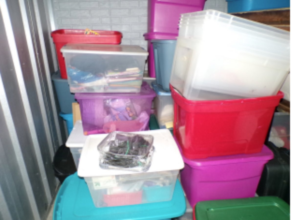10 x 10 storage unit in Lewis Center, OH