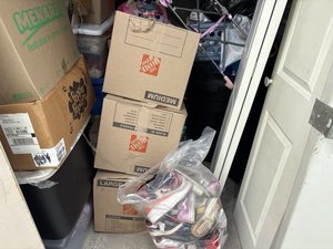 5 x 10 storage unit in East Hazel Crest, IL