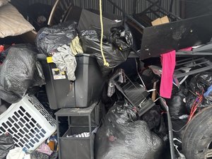 10 x 10 storage unit in East Hazel Crest, IL