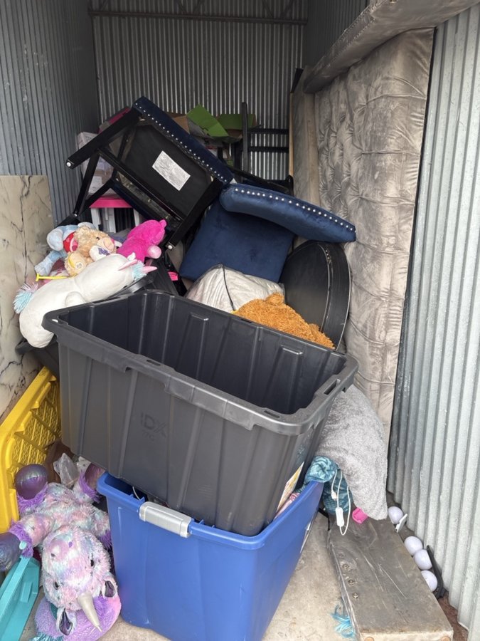 5 x 10 storage unit in Calumet City, IL