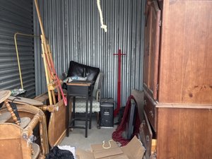 10 x 10 storage unit in East Hazel Crest, IL