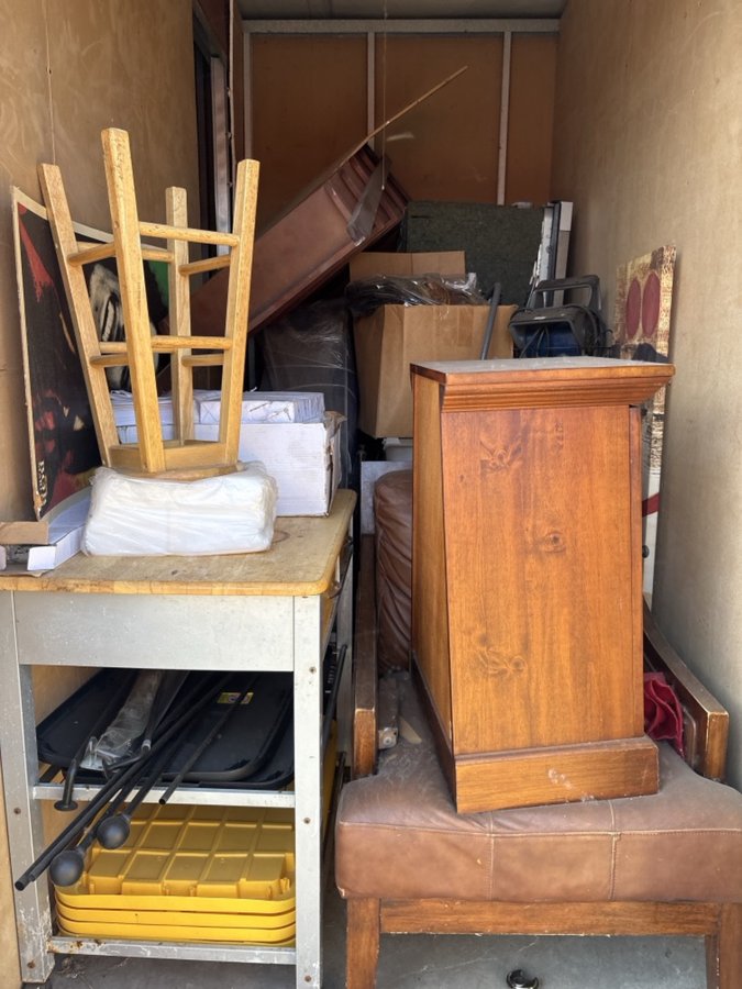 5 x 10 storage unit in East Hazel Crest, IL