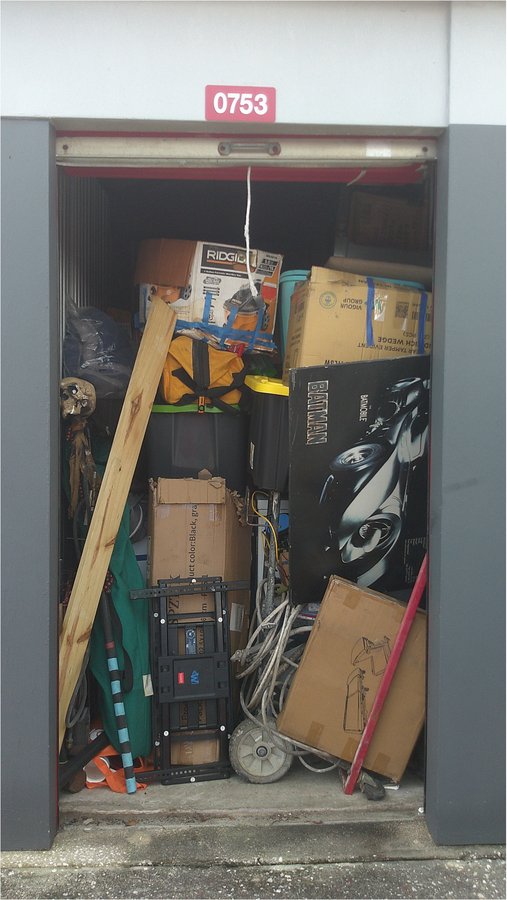 5 x 10 storage unit in Orlando, FL