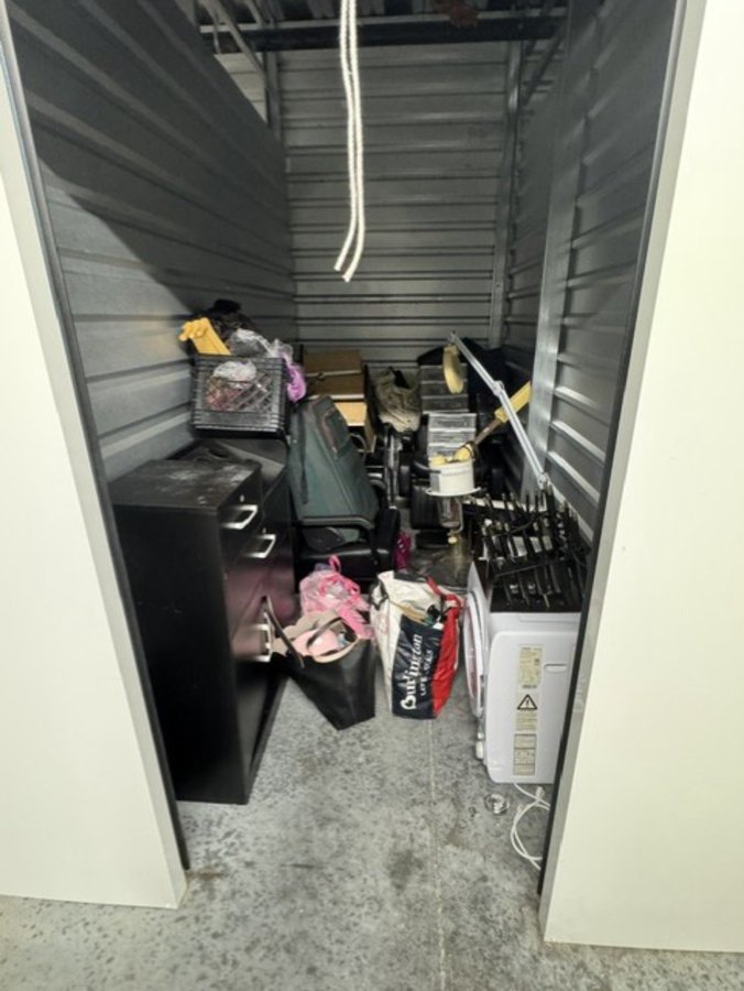 5 x 10 storage unit in Houston, TX