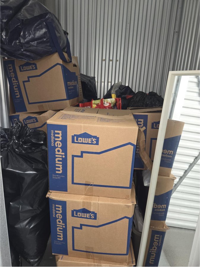5 x 5 storage unit in Philadelphia, PA