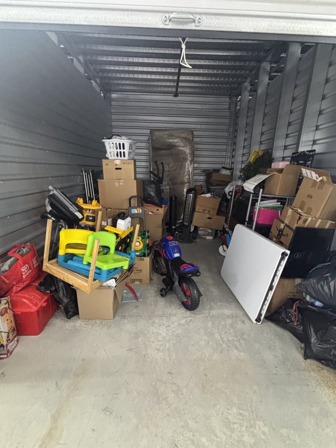 10 x 15 storage unit in Sugar Land, TX