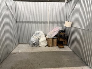 10 x 10 storage unit in New Britain, CT