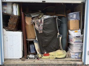 10 x 10 storage unit in Lebanon, TN