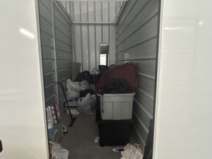 5 x 10 storage unit in Reading, PA