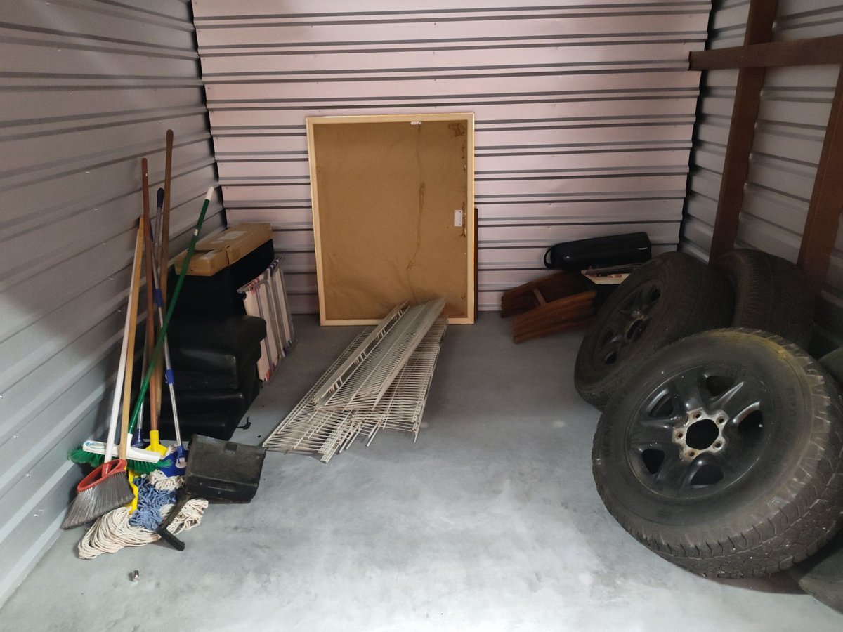 10 x 10 storage unit in Riverview, FL