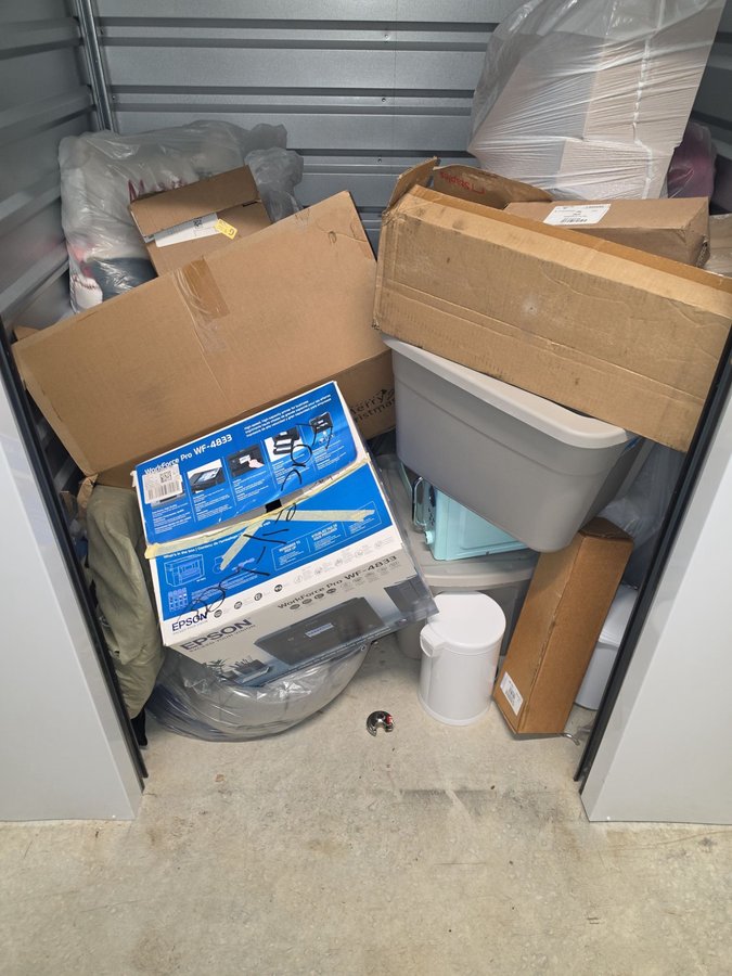 5 x 5 storage unit in Danbury, CT
