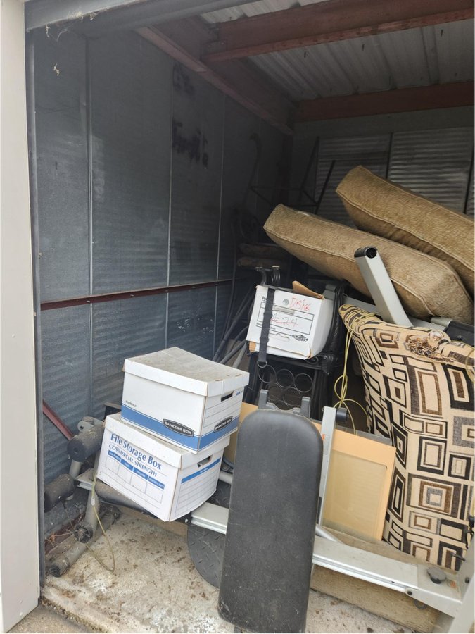 10 x 10 storage unit in Youngstown, OH
