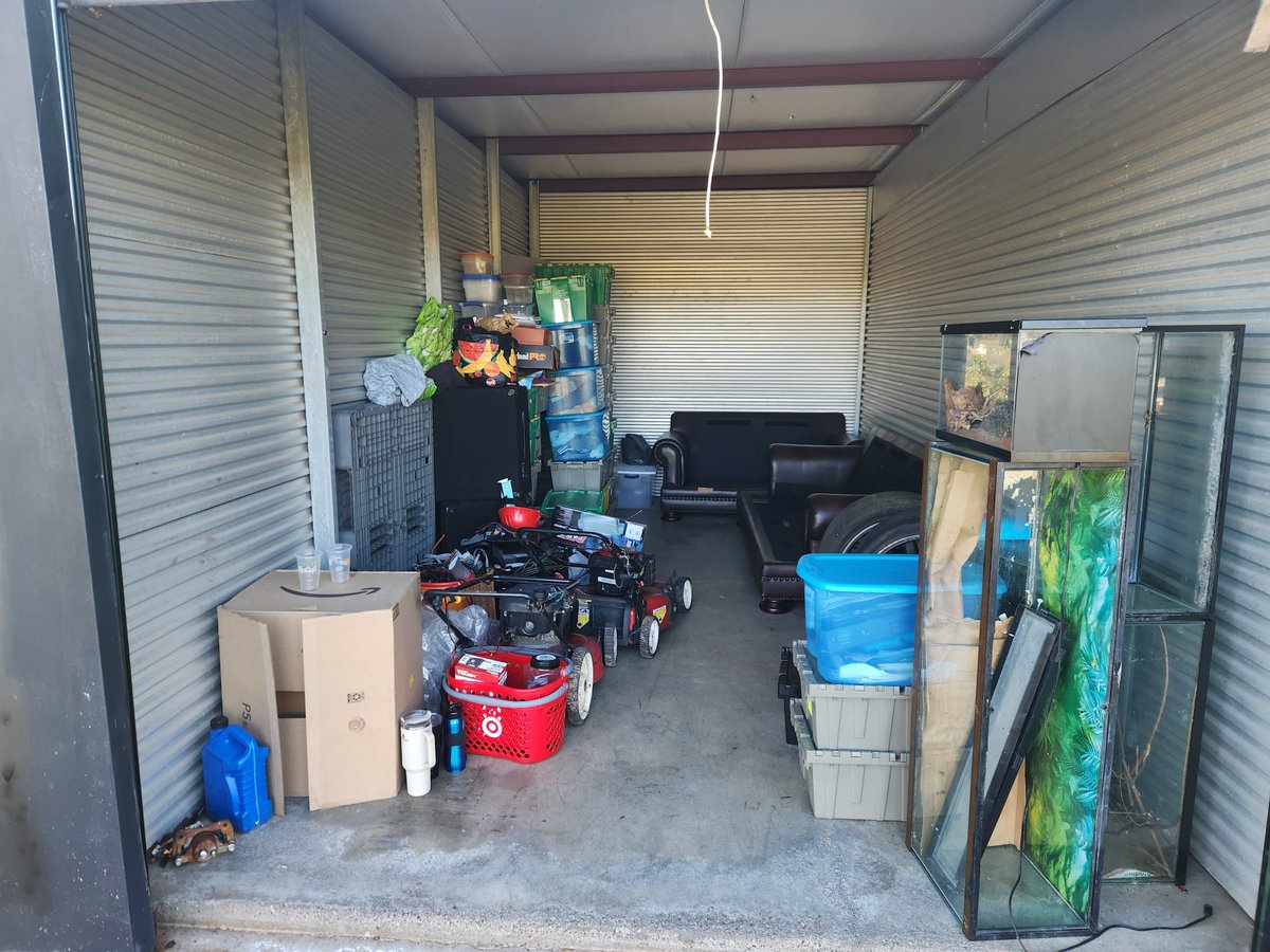 10 x 20 storage unit in Suffield, CT
