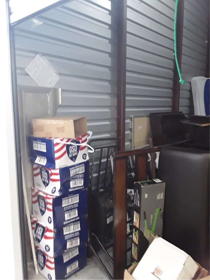 10 x 20 storage unit in Pearland, TX