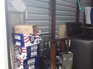 10 x 20 storage unit in Pearland, TX