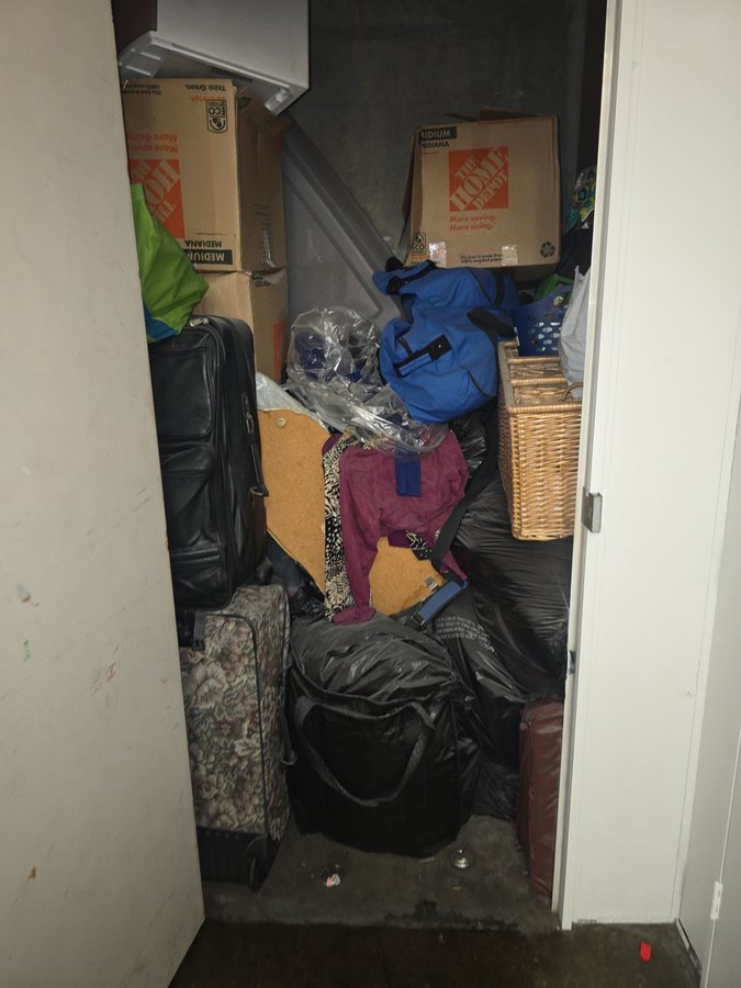 4 x 5 storage unit in Oakland, CA