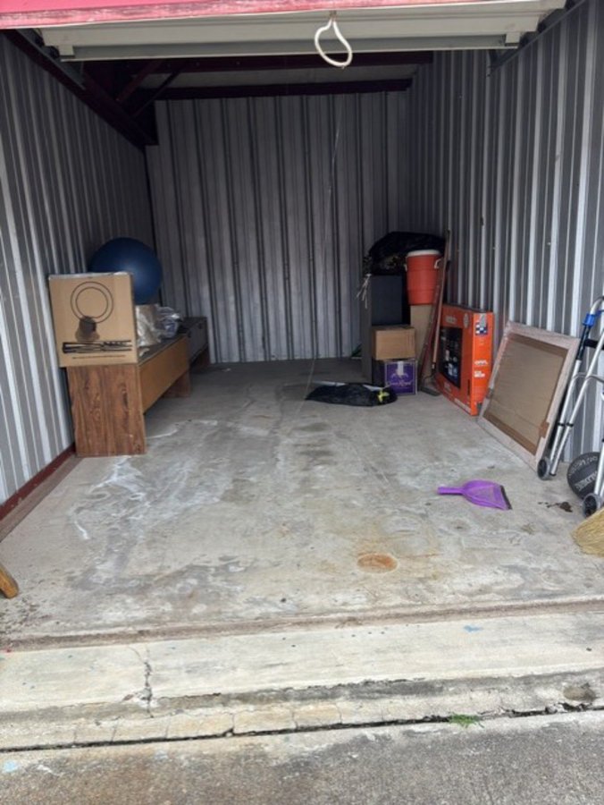 10 x 20 storage unit in Victoria, TX