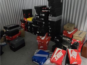 10 x 10 storage unit in Jacksonville, FL