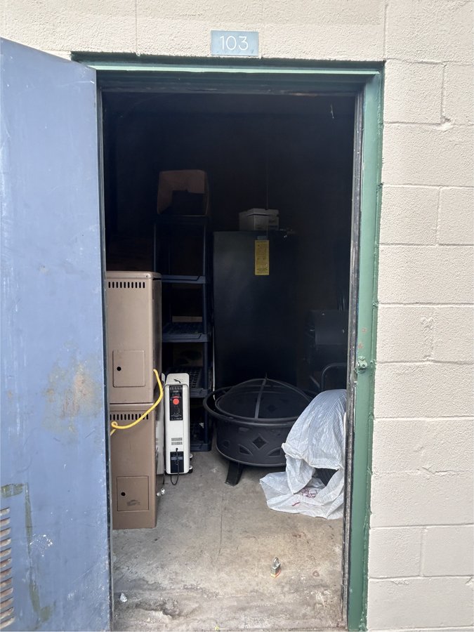 10 x 10 storage unit in Balcones Heights, TX
