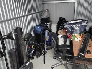 10 x 11 storage unit in Claymont, DE