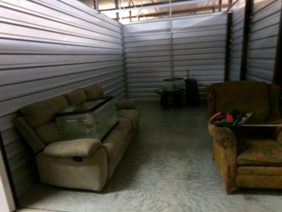 10 x 15 storage unit in Lawrenceville, GA