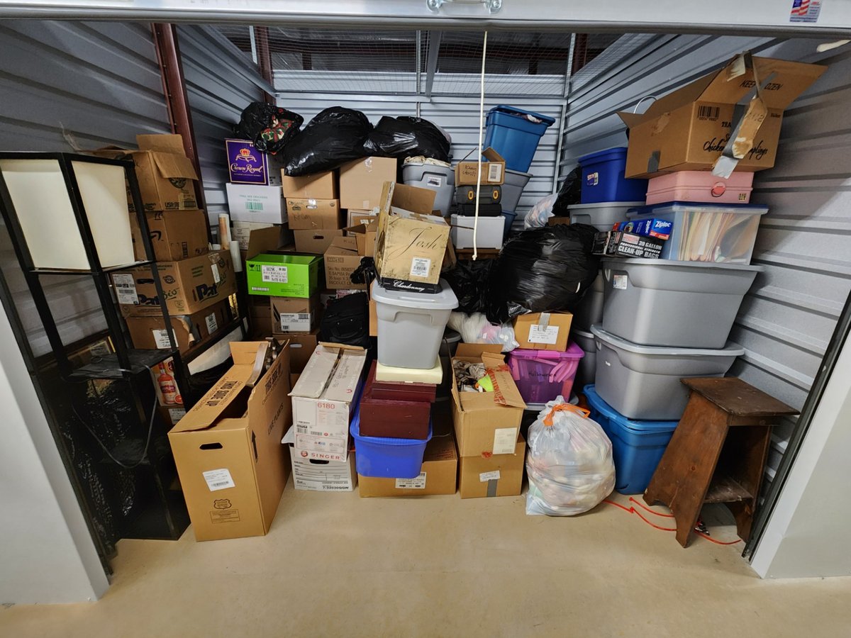 10 x 10 storage unit in Woodstock, GA